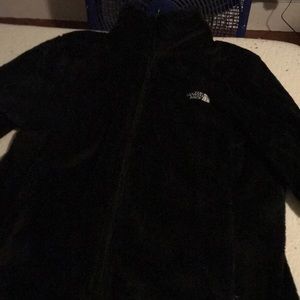 black north face fleece jacket
